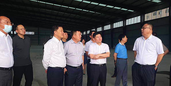 北镇市委书记郑文彬来我公司考察